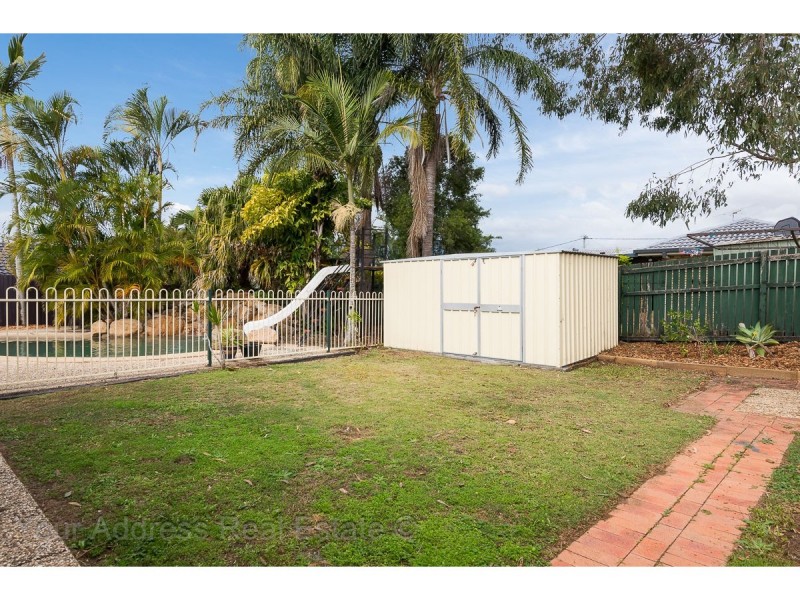 6 Gordonia Drive, Regents Park QLD 4118