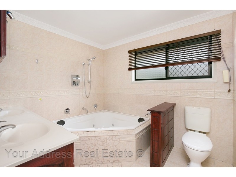 69 Chardean Street, Acacia Ridge QLD 4110