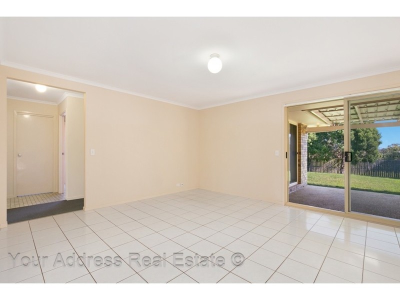15 Winslow Court, Hillcrest QLD 4118