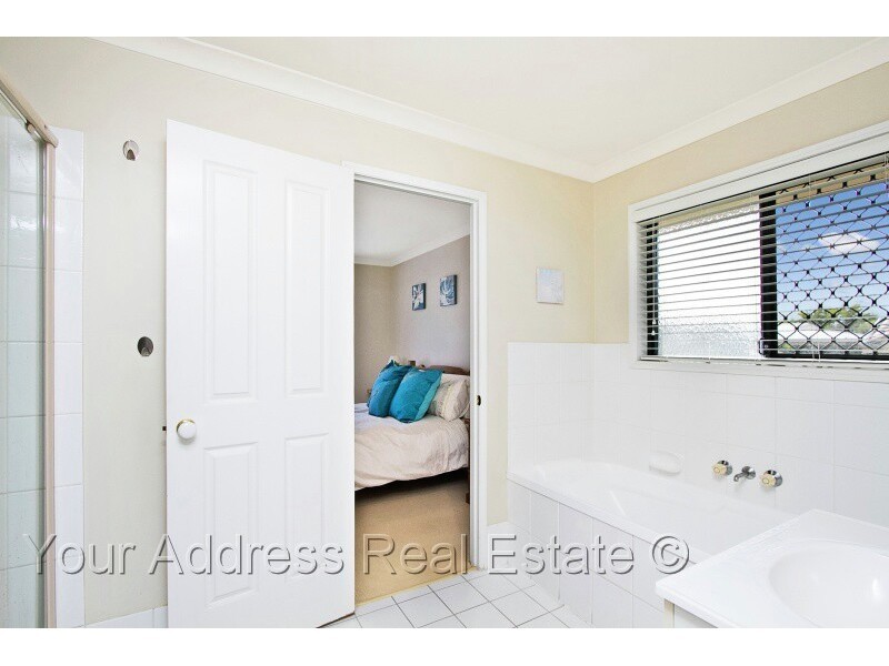 12 Elmwood Court, Boronia Heights QLD 4124