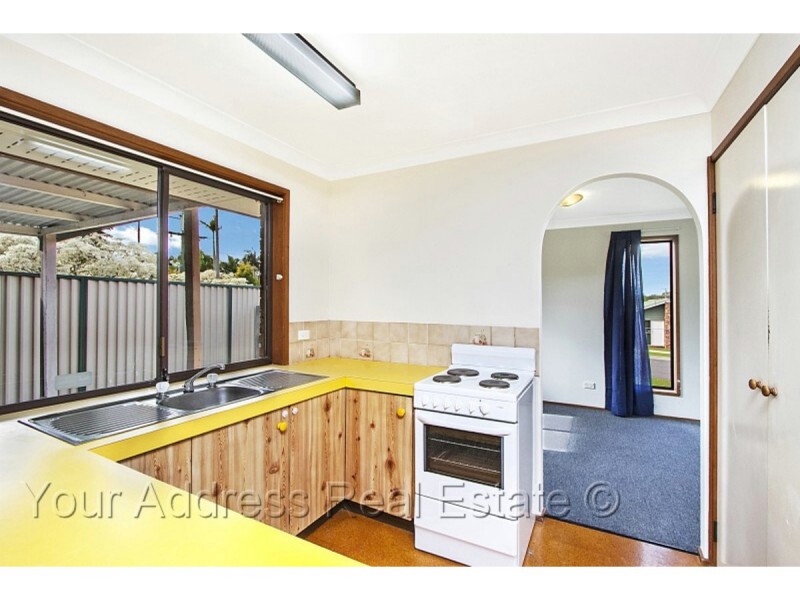 1 Cygnus Court, Regents Park QLD 4118