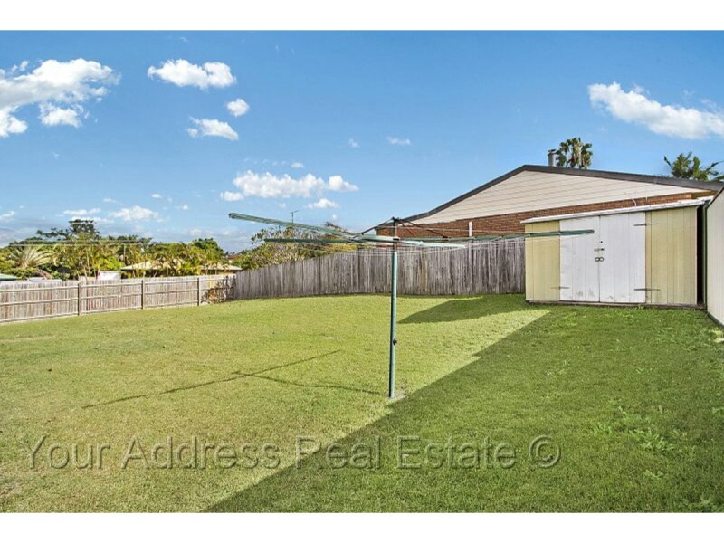 1 Cygnus Court, Regents Park QLD 4118