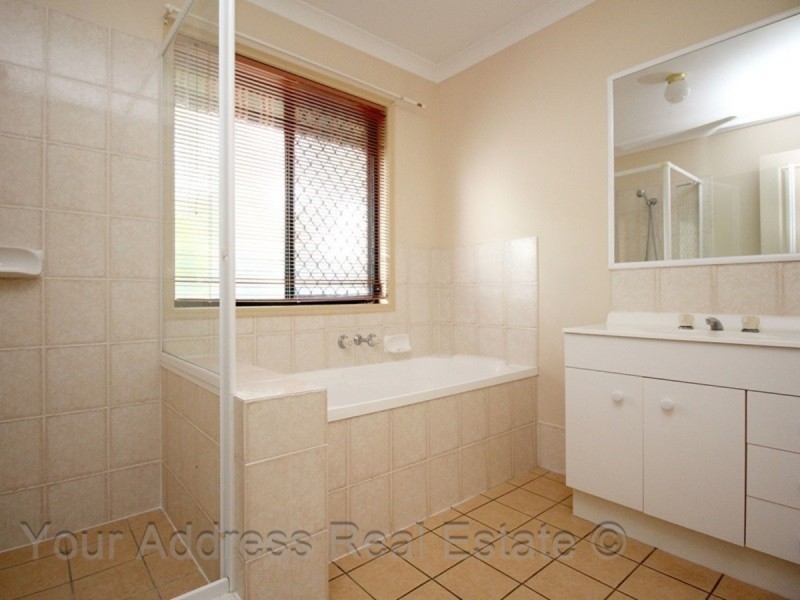27 Brooke Street, Crestmead QLD 4132