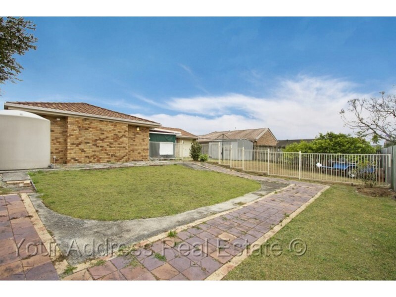 17 Geaney Boulevard, Crestmead QLD 4132