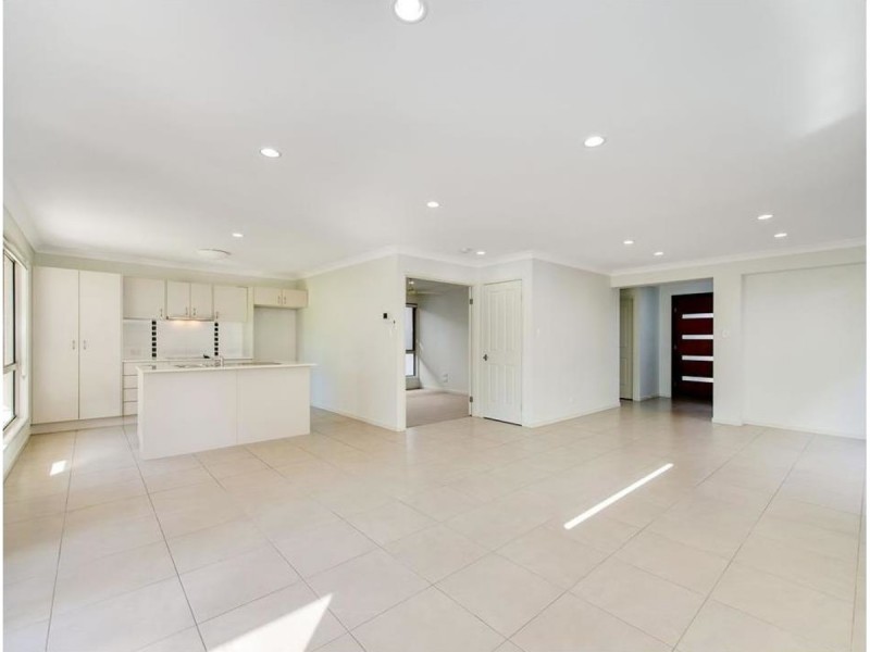 3/30 Oakview Circuit, Brookwater QLD 4300
