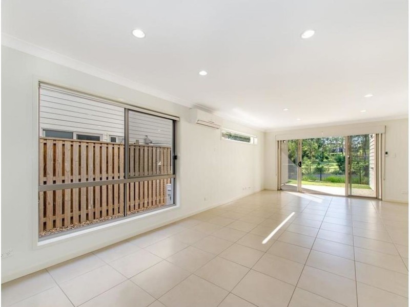 3/30 Oakview Circuit, Brookwater QLD 4300