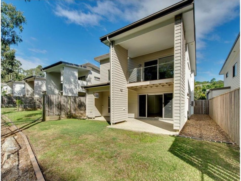 3/30 Oakview Circuit, Brookwater QLD 4300