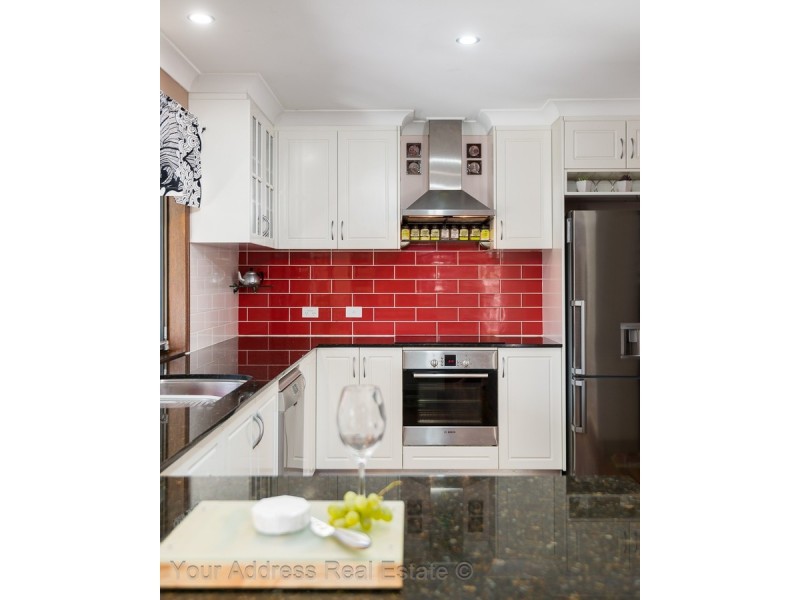 10 Owens Crescent, Regents Park QLD 4118