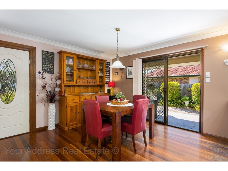 10 Owens Crescent, Regents Park QLD 4118