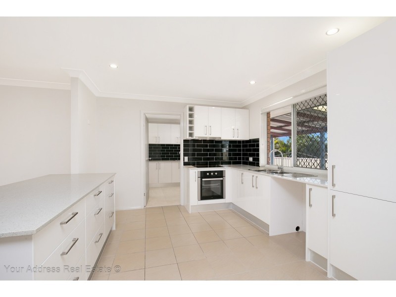 13 Stringybark Street, Regents Park QLD 4118