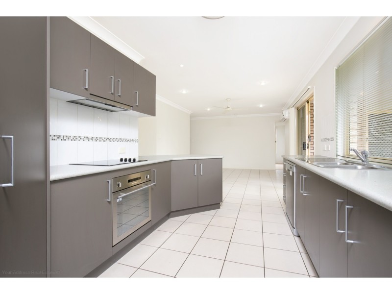 52 Ashmore Close, Marsden QLD 4132