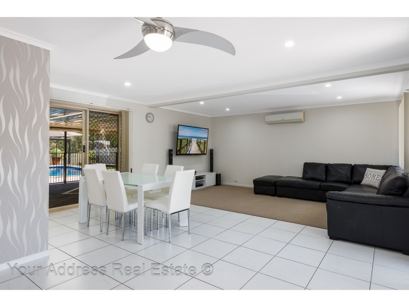 35 Bushland Drive, Regents Park QLD 4118