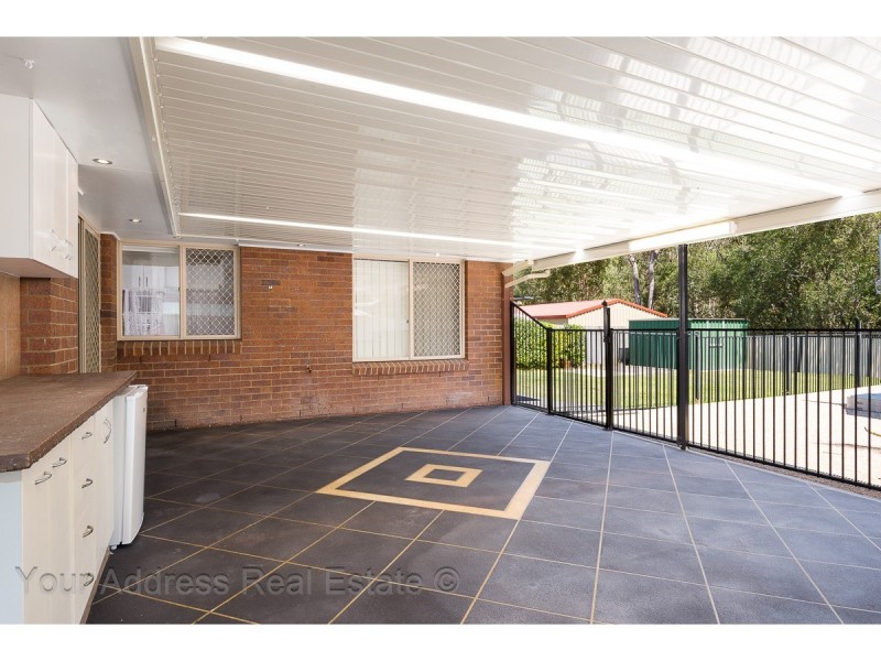 35 Bushland Drive, Regents Park QLD 4118