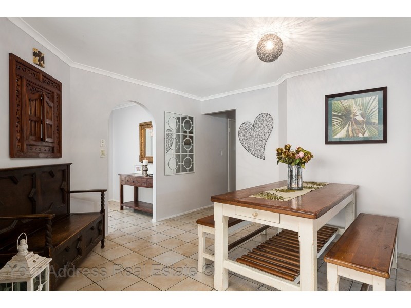 4 Corsloot Street, Regents Park QLD 4118
