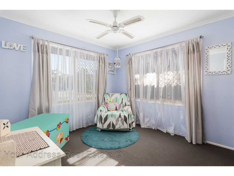 4 Corsloot Street, Regents Park QLD 4118