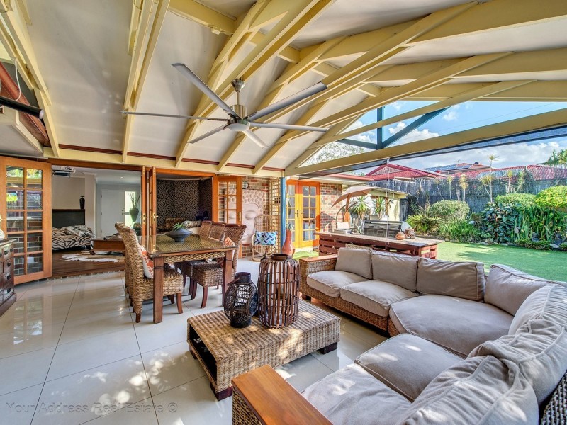 9 Janmore Place, Parkinson QLD 4115
