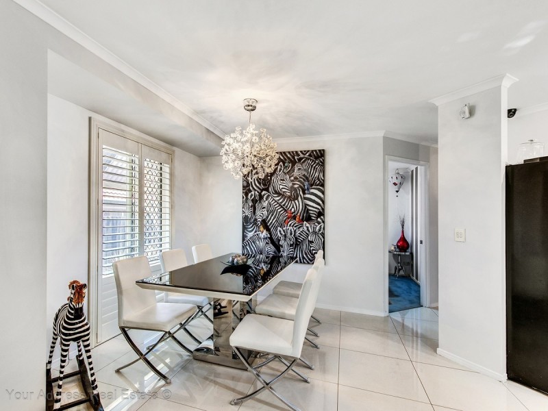 9 Janmore Place, Parkinson QLD 4115