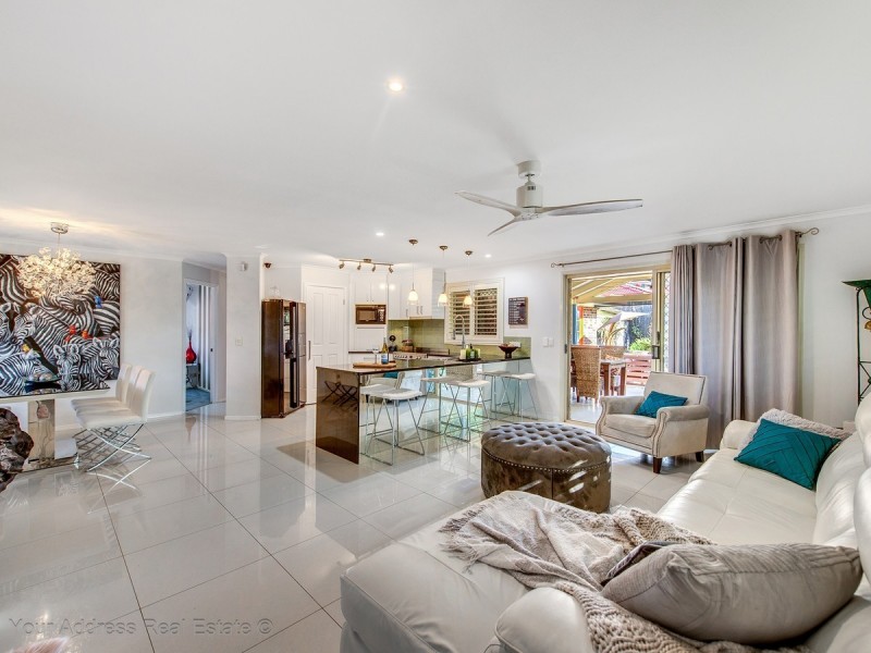 9 Janmore Place, Parkinson QLD 4115