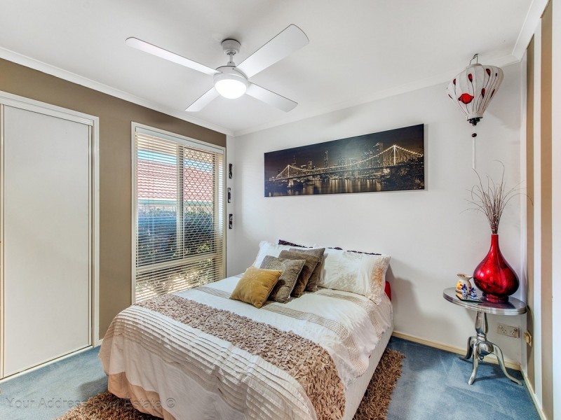 9 Janmore Place, Parkinson QLD 4115