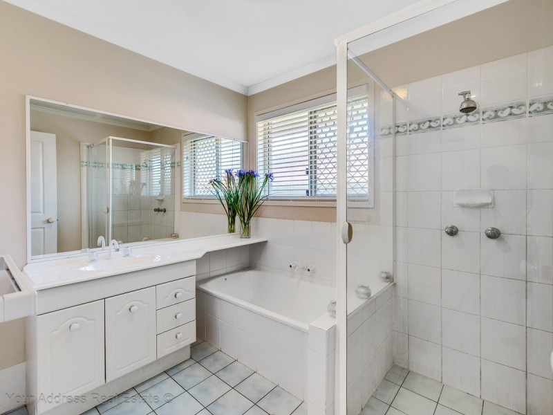9 Janmore Place, Parkinson QLD 4115