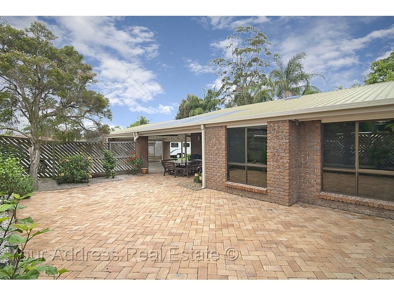 1 Kingfield Court, Regents Park QLD 4118