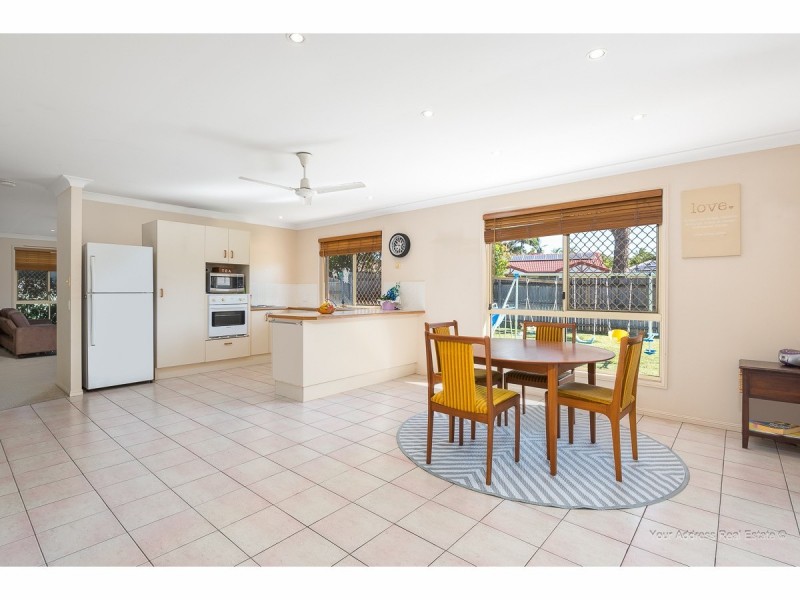 37 Diamantina Street, Hillcrest QLD 4118