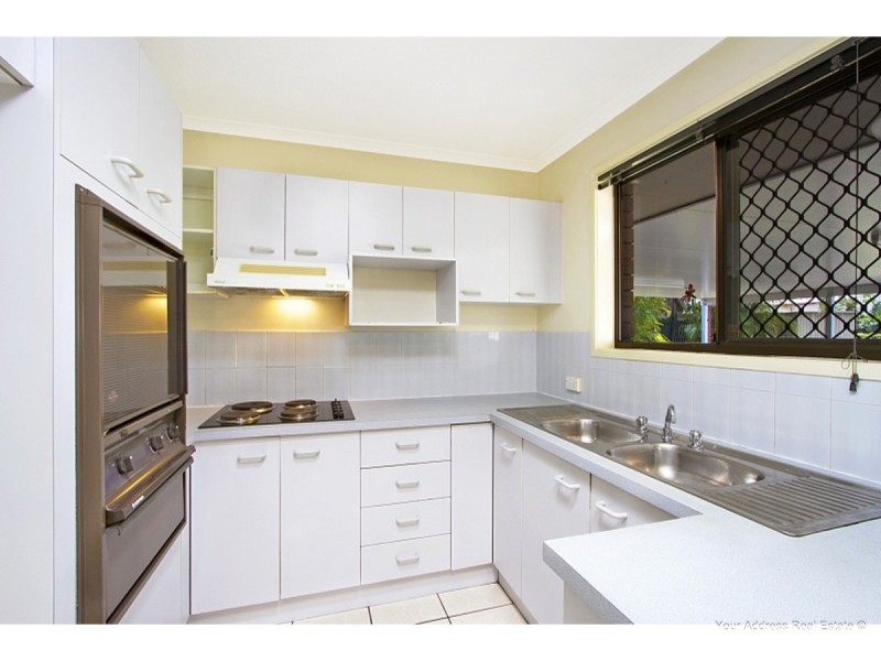 15 Oakdale Street, Browns Plains QLD 4118