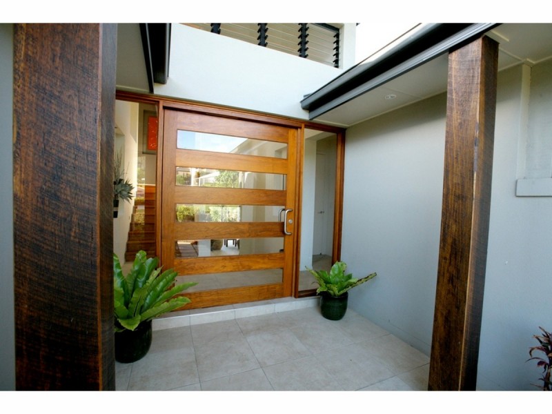 8 Silky Oak Drive, Brookwater QLD 4300