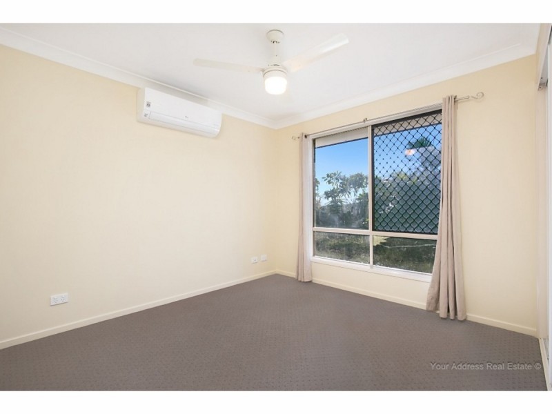 17 Leis Way, Regents Park QLD 4118