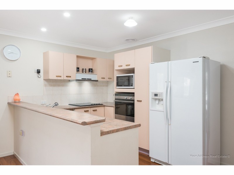 13 Ibrox Court, Regents Park QLD 4118