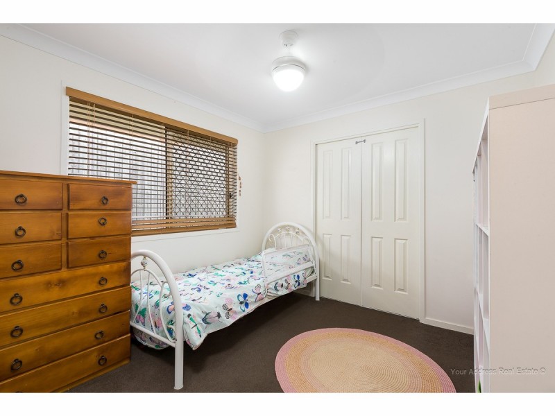 13 Ibrox Court, Regents Park QLD 4118