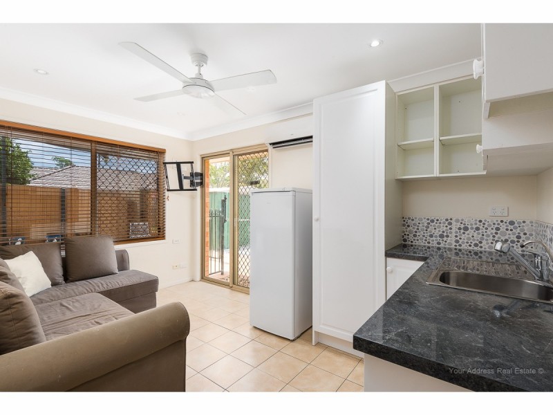 13 Ibrox Court, Regents Park QLD 4118