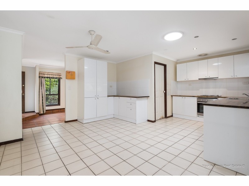 77 Radiata Street, Hillcrest QLD 4118