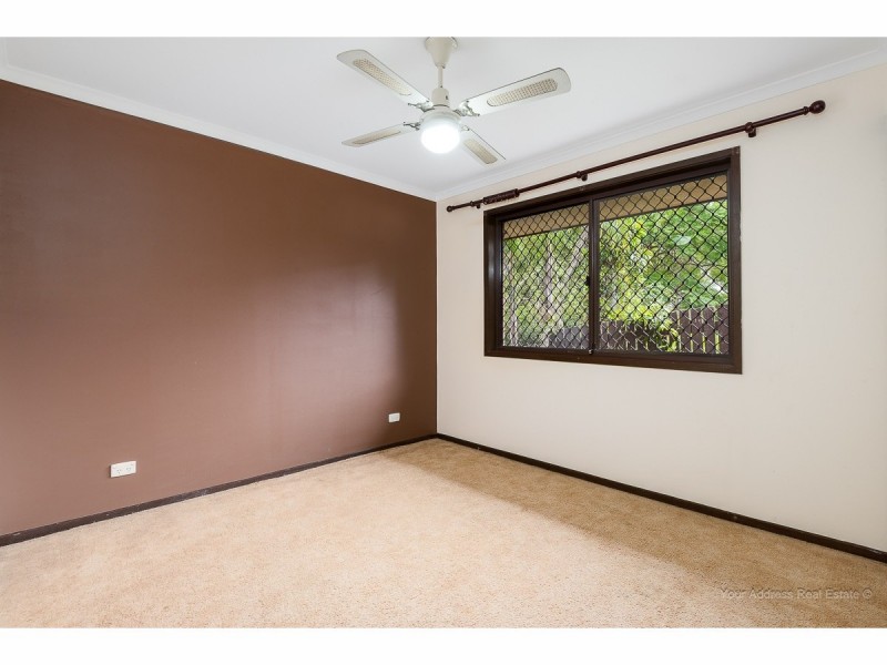 77 Radiata Street, Hillcrest QLD 4118