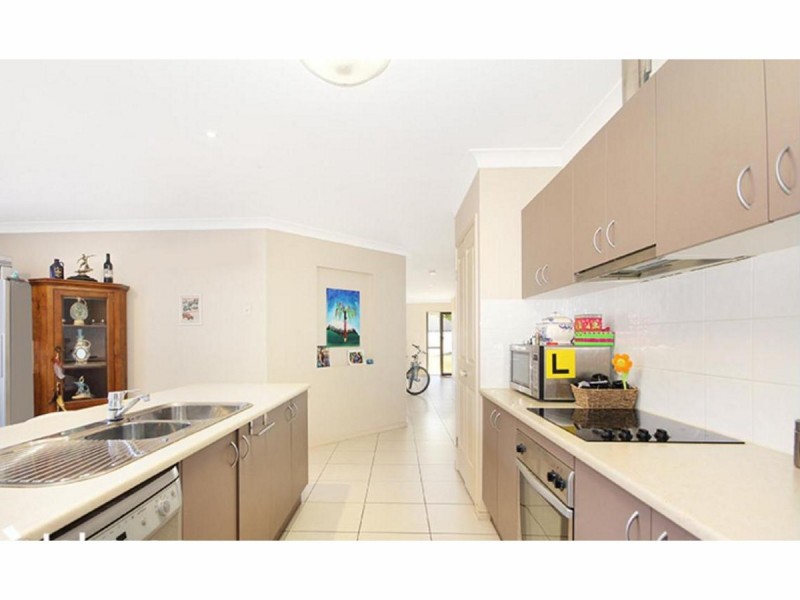 77 Opossum Circuit, Springfield Lakes QLD 4300