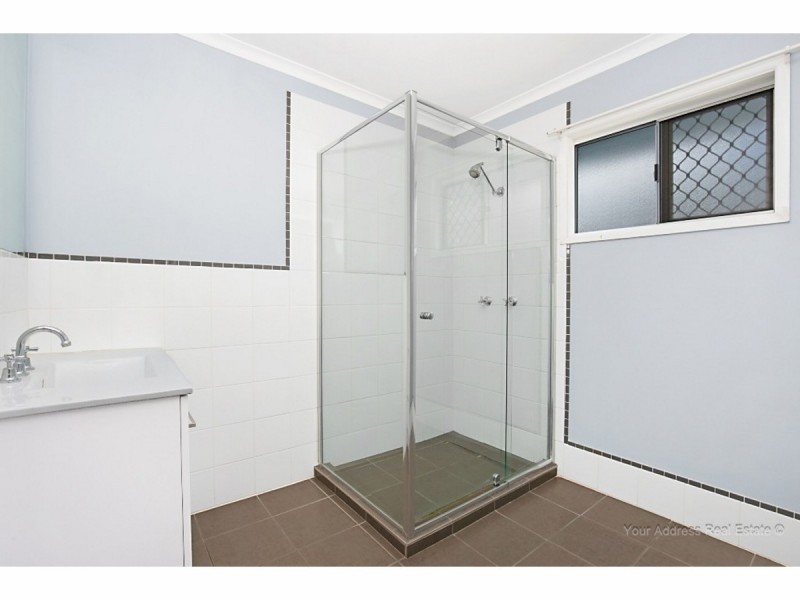 2 Winifred Street, Kingston QLD 4114
