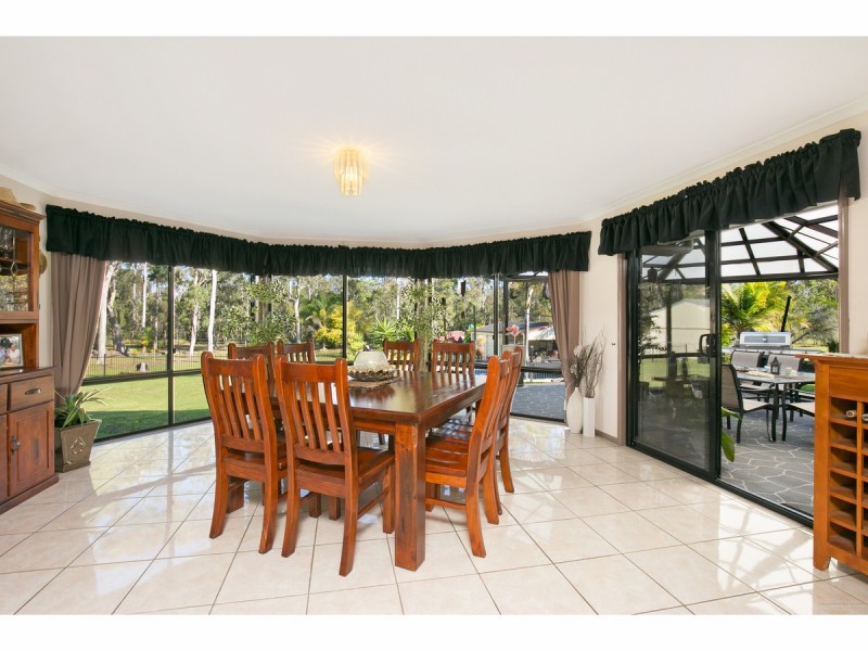 152 Merluna Road, Park Ridge South QLD 4125