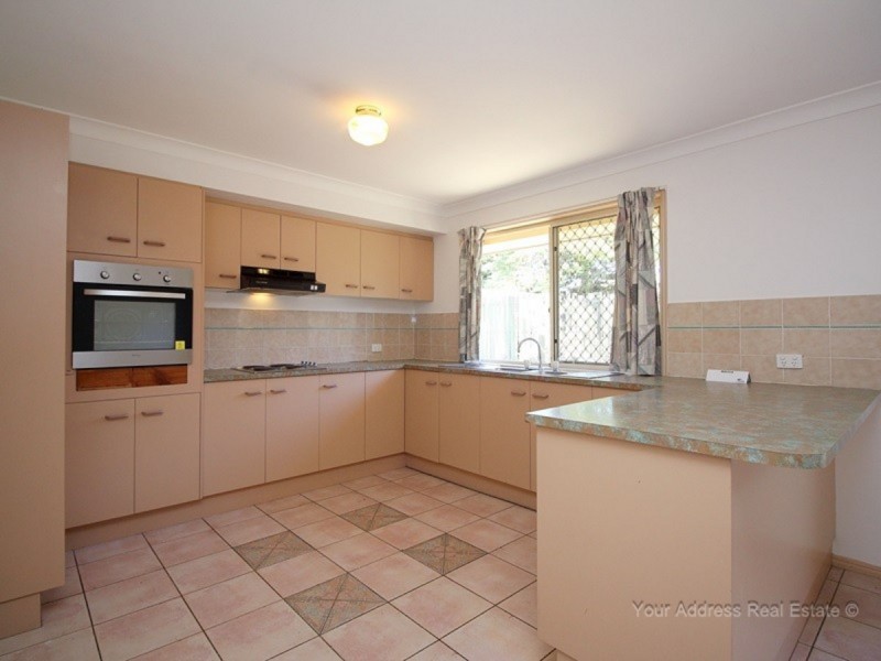 2 Stringybark Street, Regents Park QLD 4118