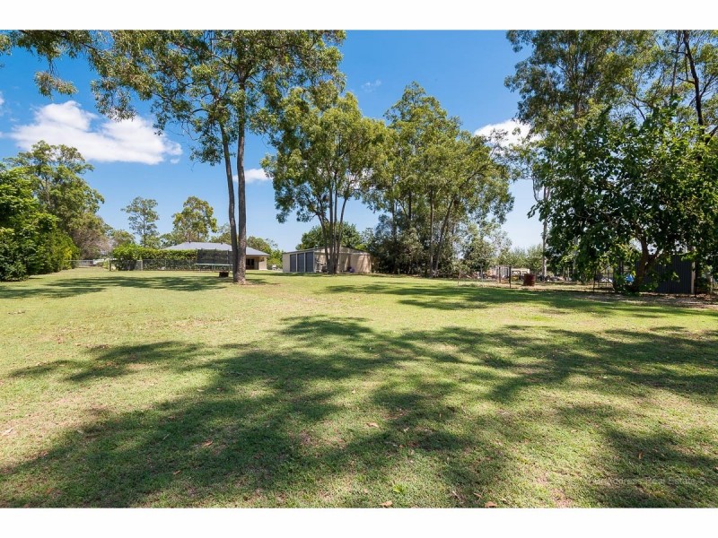 30-32 Gum Nut Court, New Beith QLD 4124