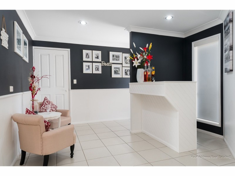 13 Cianthus Street, Regents Park QLD 4118