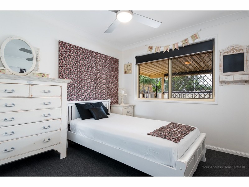 13 Cianthus Street, Regents Park QLD 4118