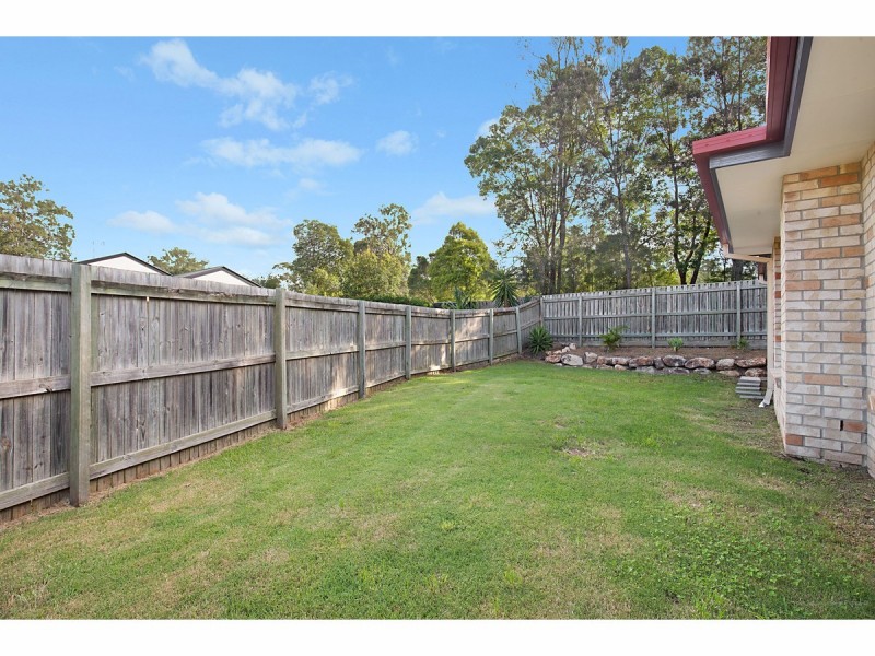 21 Mountain View Crescent, Mount Warren Park QLD 4207