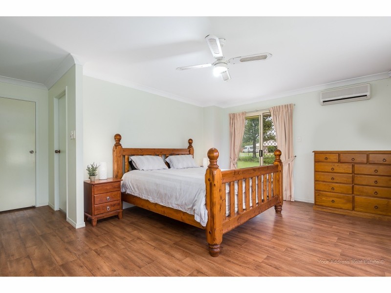 2-4 Auburn Court, Park Ridge South QLD 4125