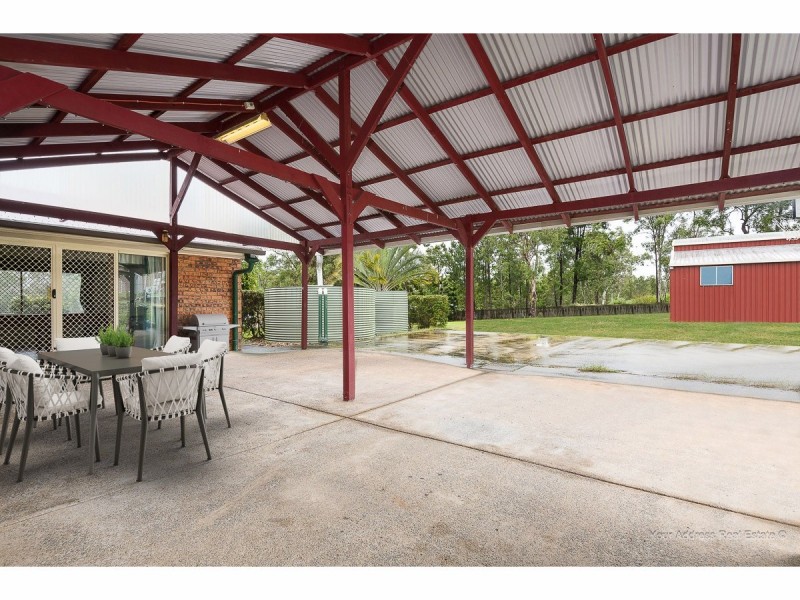 2-4 Auburn Court, Park Ridge South QLD 4125