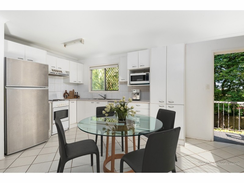 127 Waratah Drive, Crestmead QLD 4132