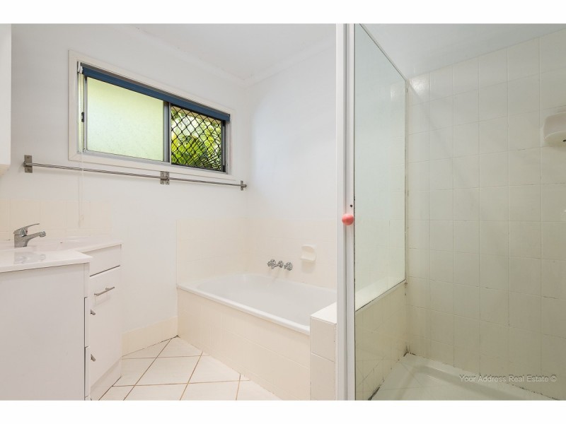 127 Waratah Drive, Crestmead QLD 4132