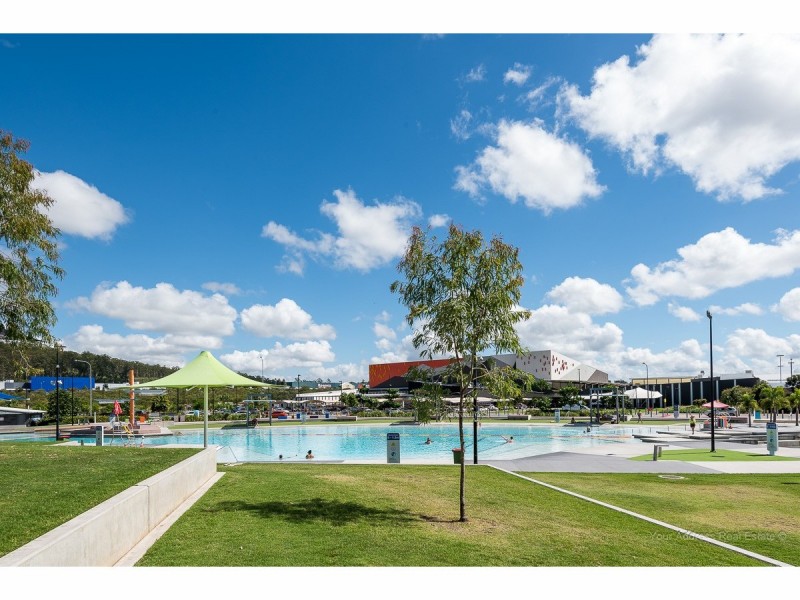 11 Seanna Place, Brookwater QLD 4300