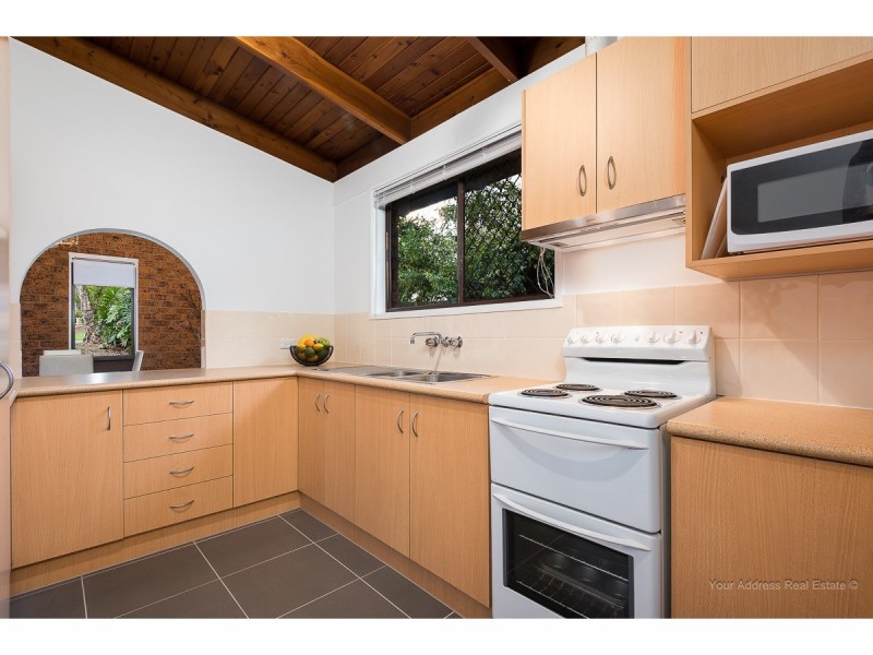 103 Conifer Street, Hillcrest QLD 4118