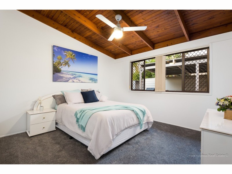 103 Conifer Street, Hillcrest QLD 4118