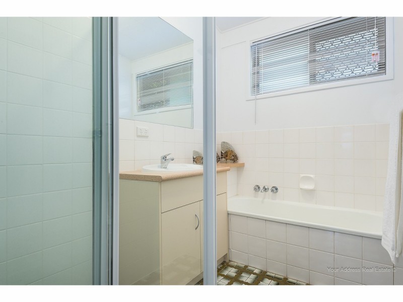 103 Conifer Street, Hillcrest QLD 4118